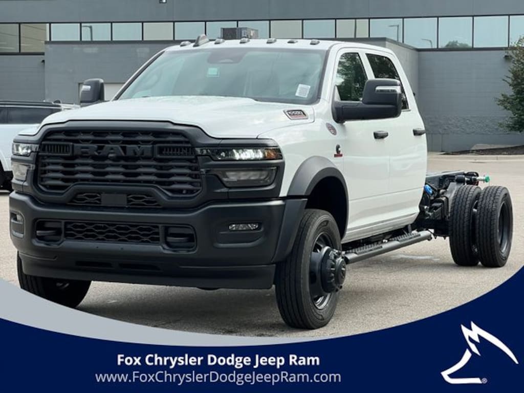 New 2026 Ram 5500 TRADESMAN CHASSIS CREW CAB 4X4 84' CA Pickup