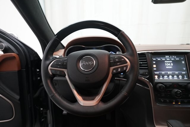 2017 Jeep Grand Cherokee Summit photo 4