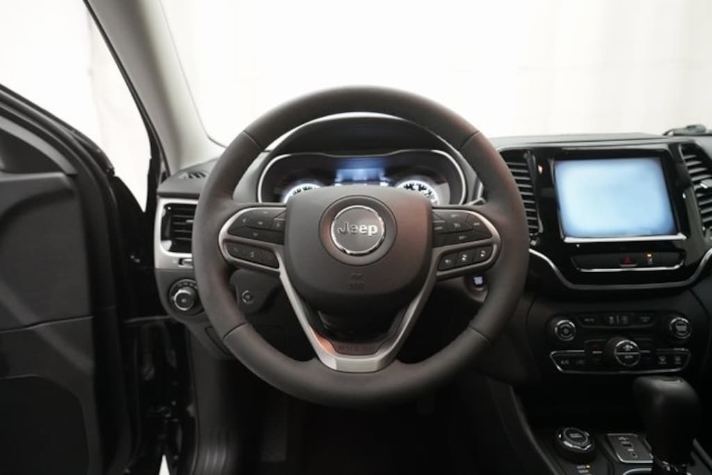 Used 2022 Jeep Cherokee Limited SUV