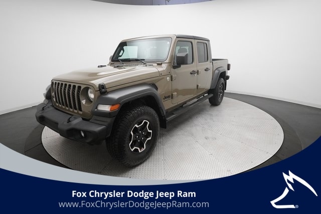 2020 Jeep Gladiator Sport S's photo