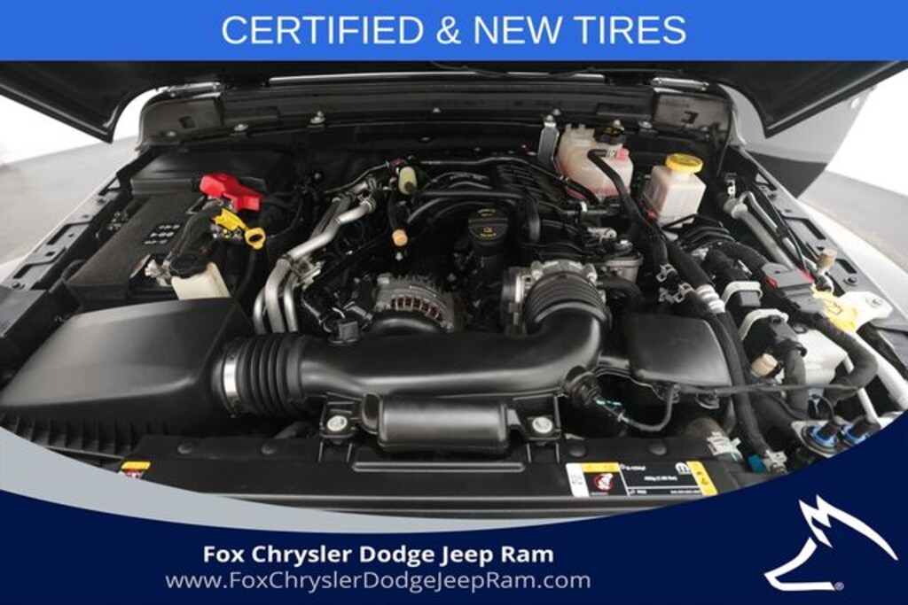 Used 2023 Jeep Gladiator Sport Truck Crew Cab