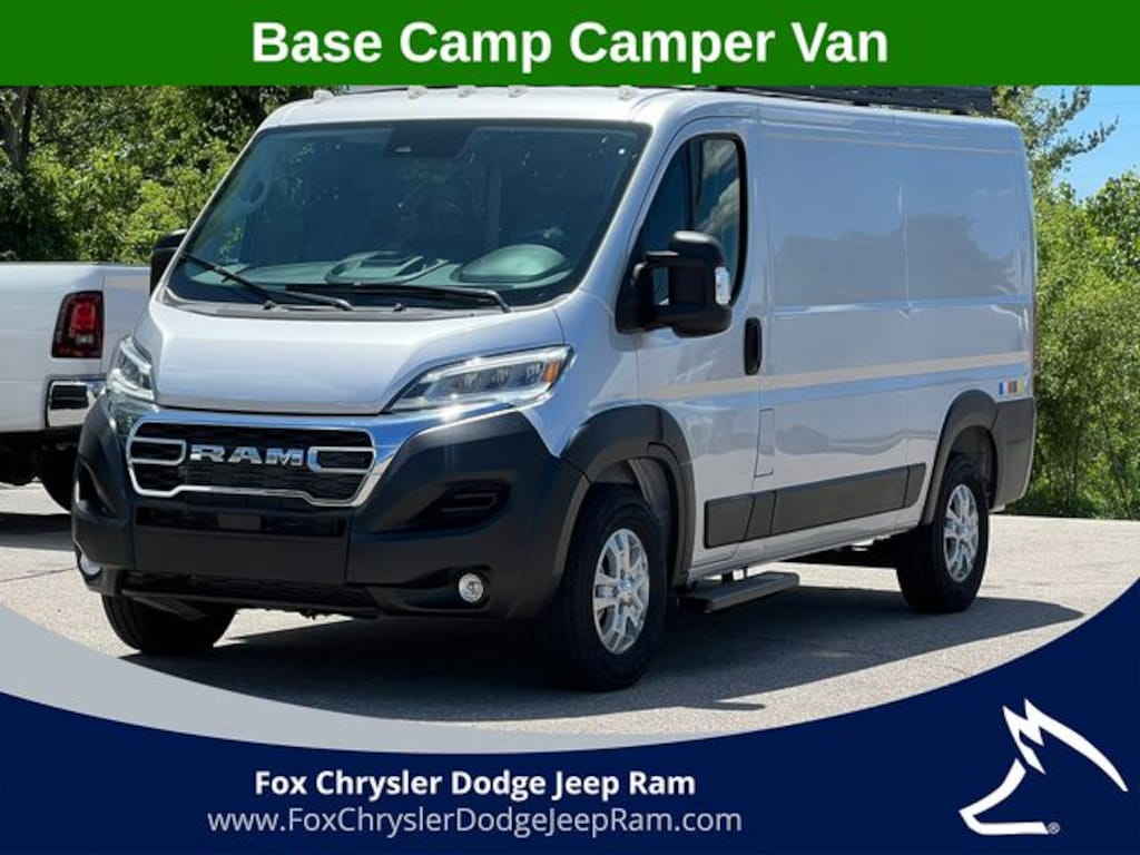 New 2024 Ram ProMaster PROMASTER 3500 SLT CARGO VAN LOW ROOF 136' WB Cargo Van