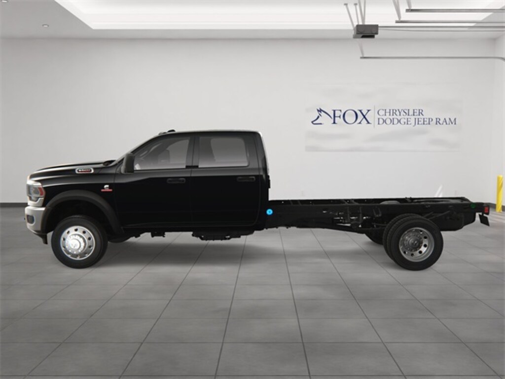 New 2024 Ram 5500 Chassis Cab 5500 TRADESMAN CHASSIS CREW CAB 4X2 84' CA Pickup
