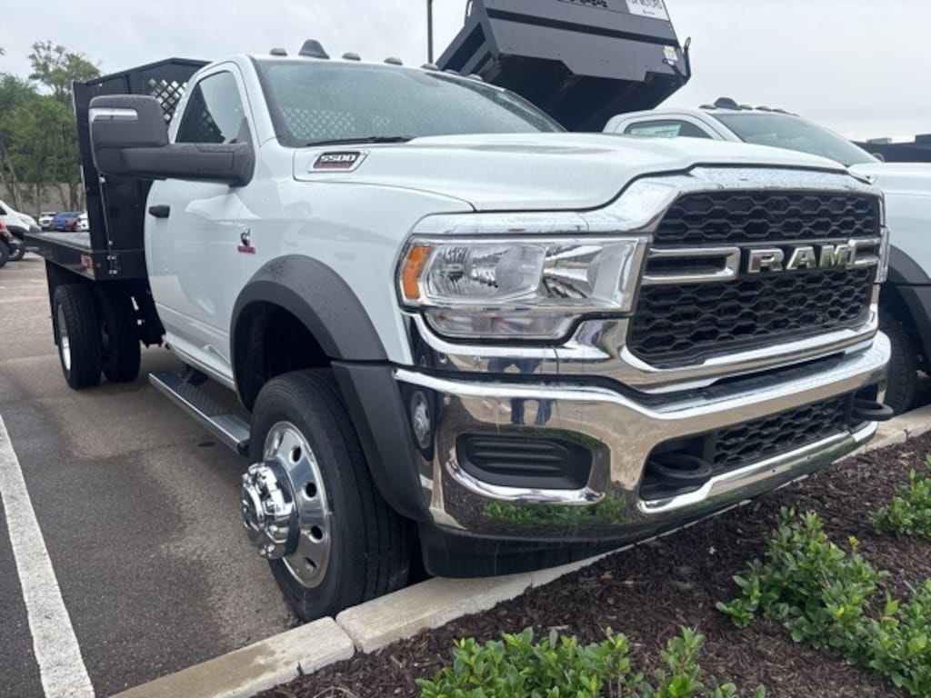 New 2024 Ram 5500 Chassis Cab 5500 TRADESMAN CHASSIS REGULAR CAB 4X4 84' CA Pickup