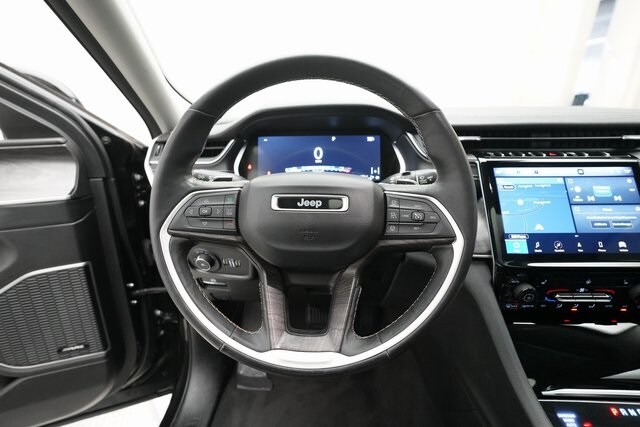 2021 Jeep Grand Cherokee Limited photo 3