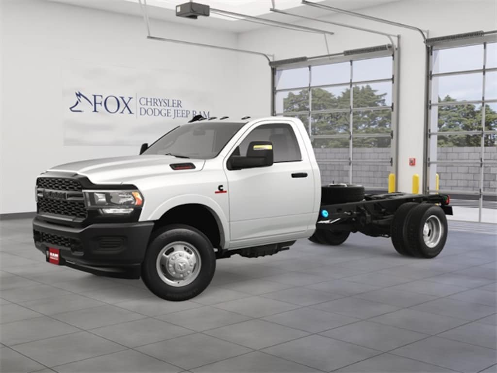 New 2024 Ram 3500 Chassis Cab 3500 TRADESMAN CHASSIS REGULAR CAB 4X2 84' CA Pickup