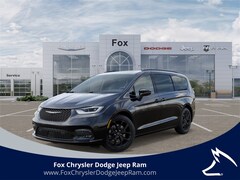 2026 Chrysler Pacifica LIMITED AWD Passenger Van