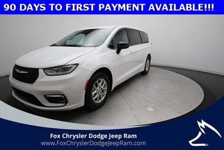 2024 Chrysler Pacifica Touring L Van Passenger Van