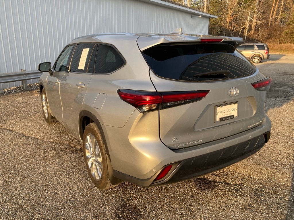 Used 2023 Toyota Highlander Limited SUV
