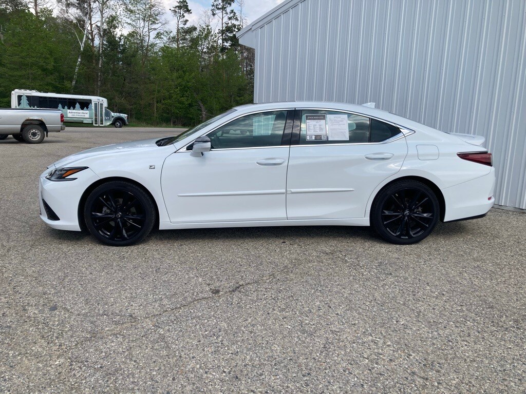 2023 Lexus ES 350 F SPORT photo 2