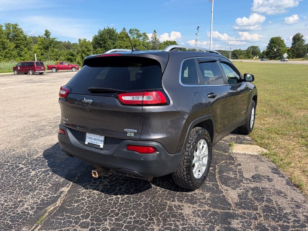 Used 2016 Jeep Cherokee Latitude SUV