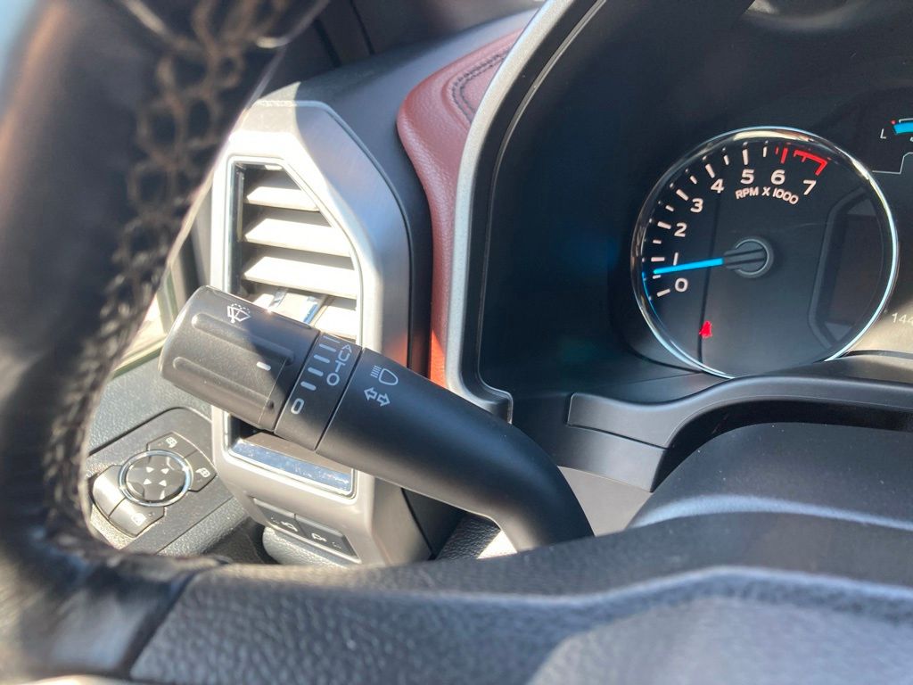 2020 Ford F-150 Platinum - Photo 32