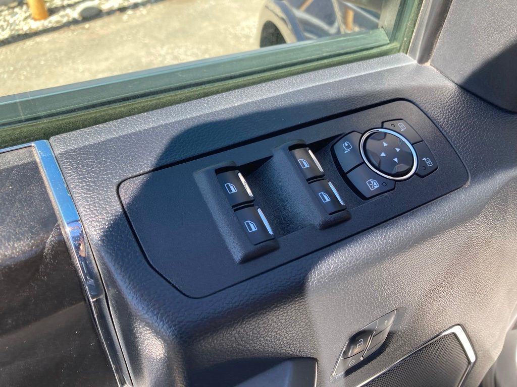 2020 Ford F-150 Platinum - Photo 22