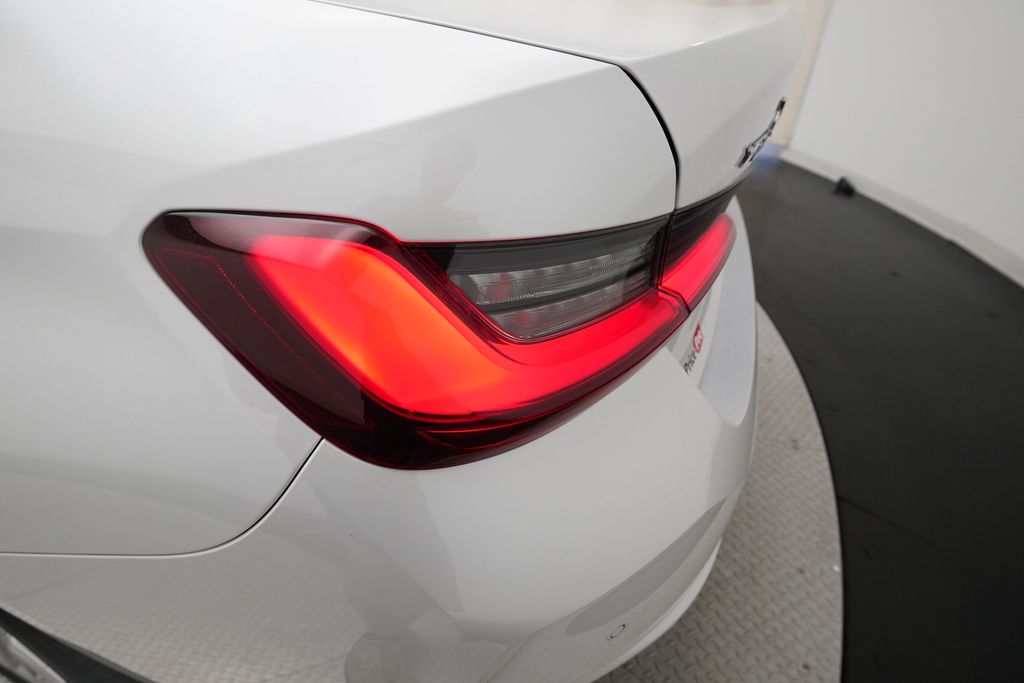 2024 BMW 3 Series 330i - Photo 32