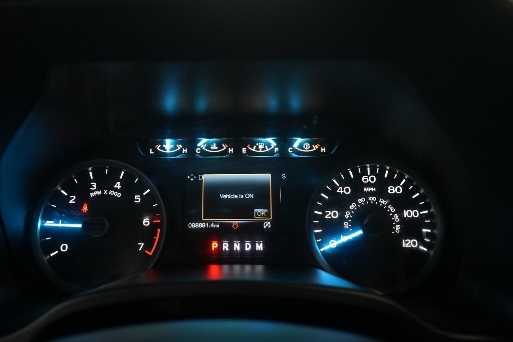 2019 Ford F-150 XLT photo 2