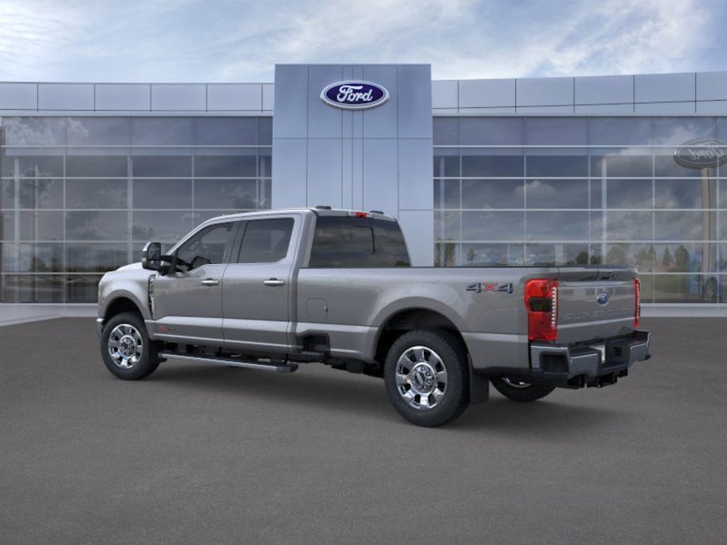 New 2026 Ford F-350SD Lariat 4D Crew Cab