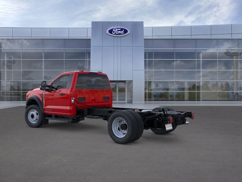 2026 Ford F-550 photo 4