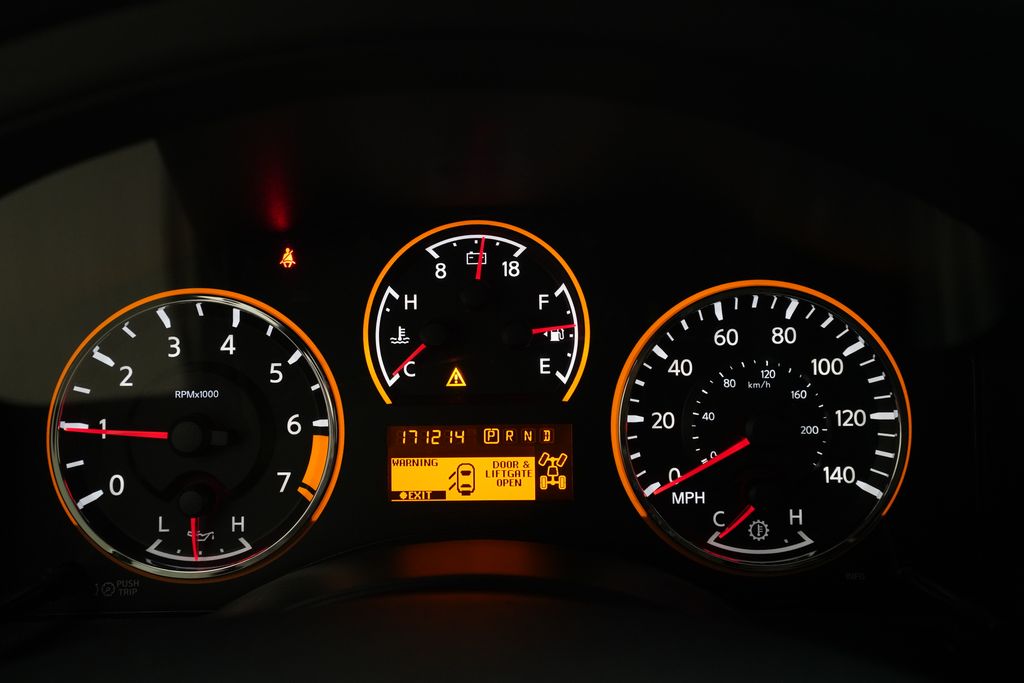 Used 2015 Nissan Armada Platinum with VIN 5N1AA0NE0FN609876 for sale in Kentwood, MI