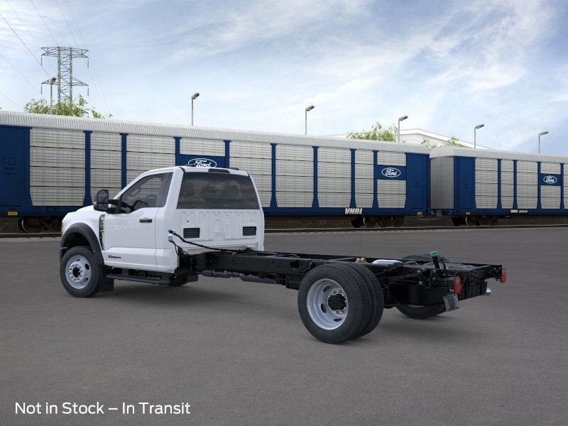 2026 Ford F-550 photo 2