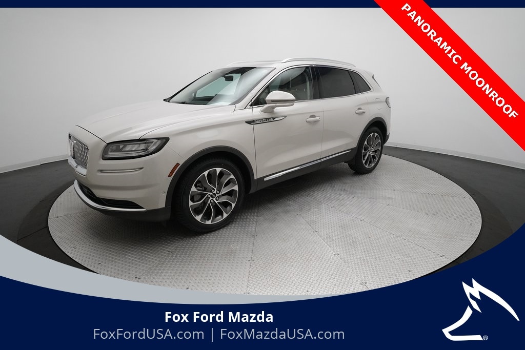 2023 Lincoln Nautilus Reserve's photo