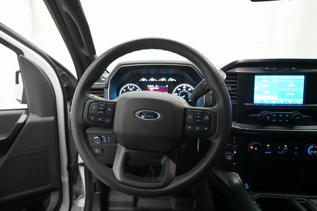 2021 Ford F-150 XL photo 2