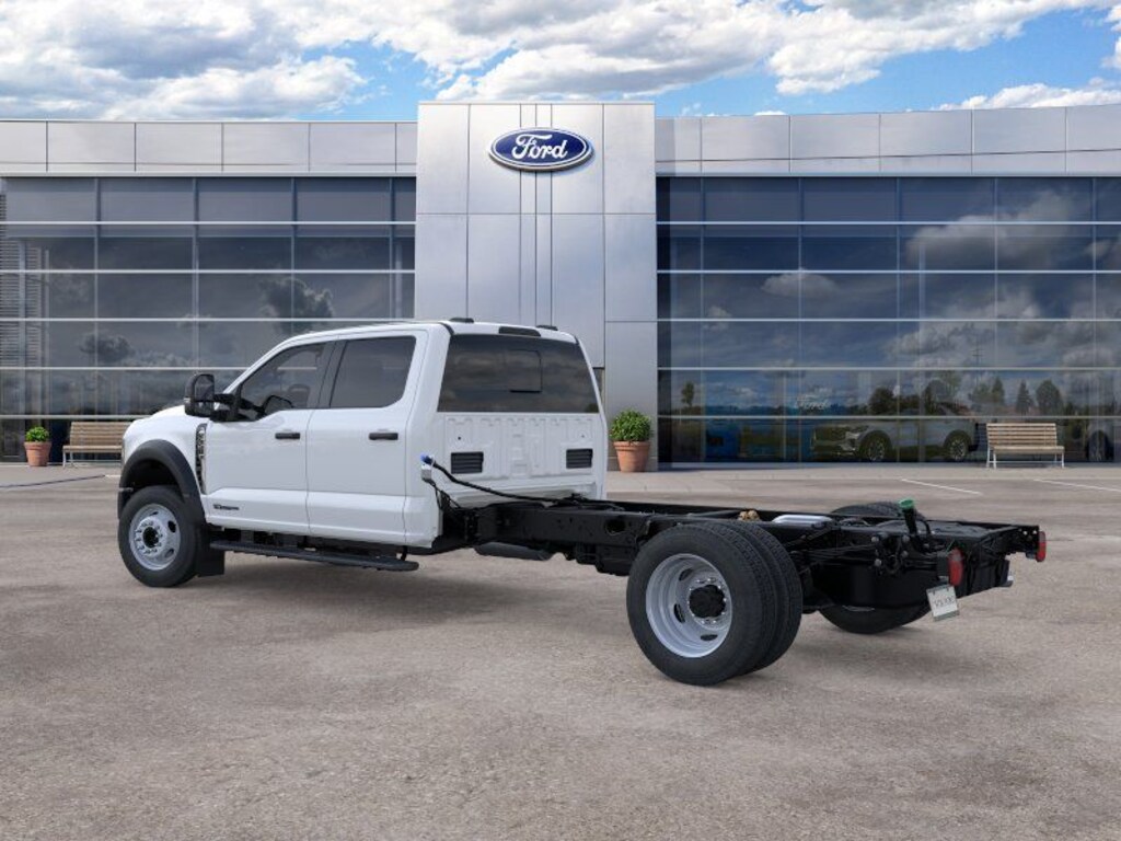 New 2026 Ford F-550SD XL 4D Crew Cab/Chassis