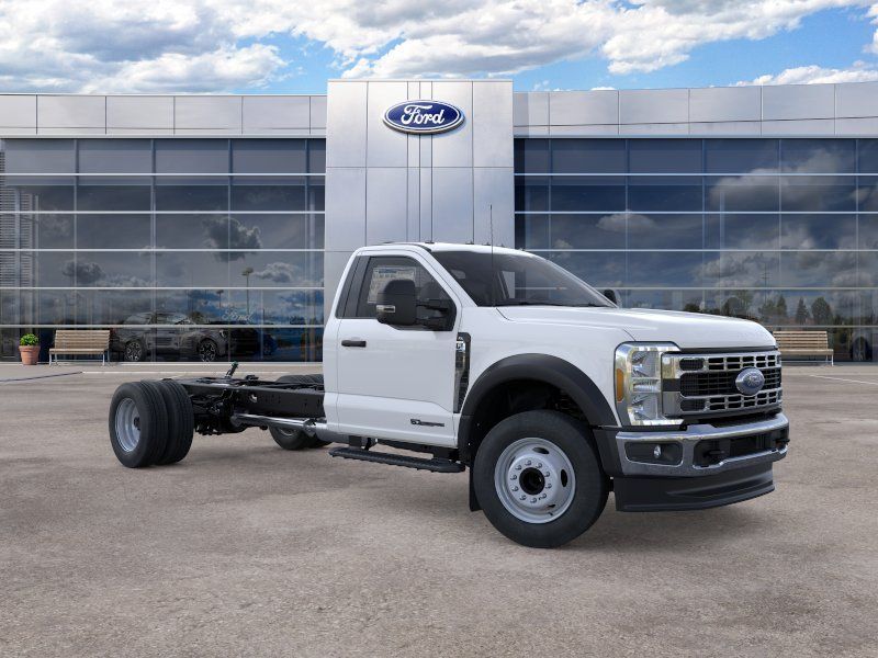 2025 Ford F-600 Super Duty Chassis Cab XL - Photo 7