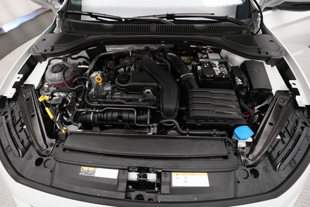2025 Volkswagen Jetta 1.5T Sport photo 3