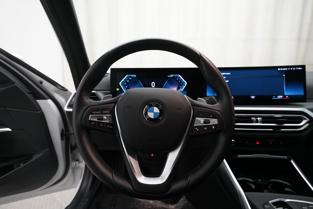 2024 BMW 3 Series 330i - Photo 4