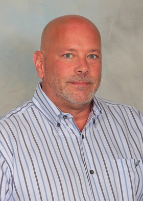 Staff member Lee Morris from ID_1bde91