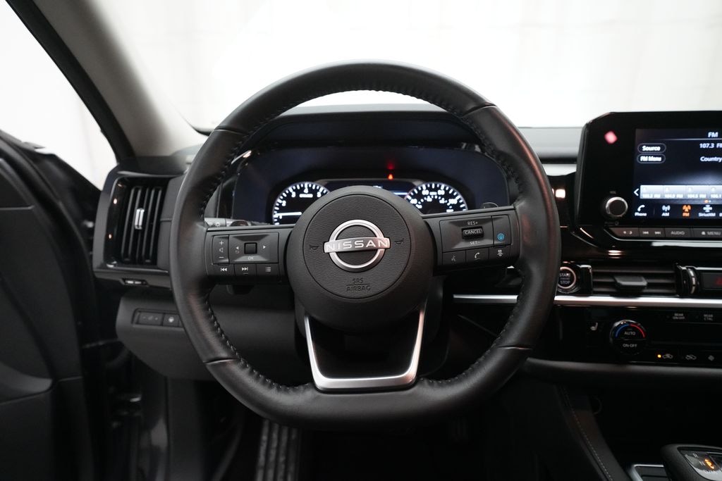 Used 2024 Nissan Pathfinder SV SUV