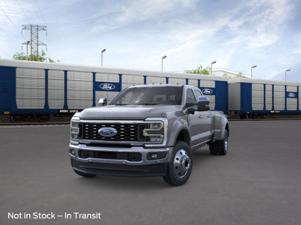 New 2026 Ford F-450SD Lariat 4D Crew Cab