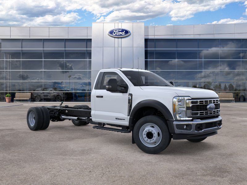 2025 Ford F-600 Super Duty Chassis Cab XL - Photo 7