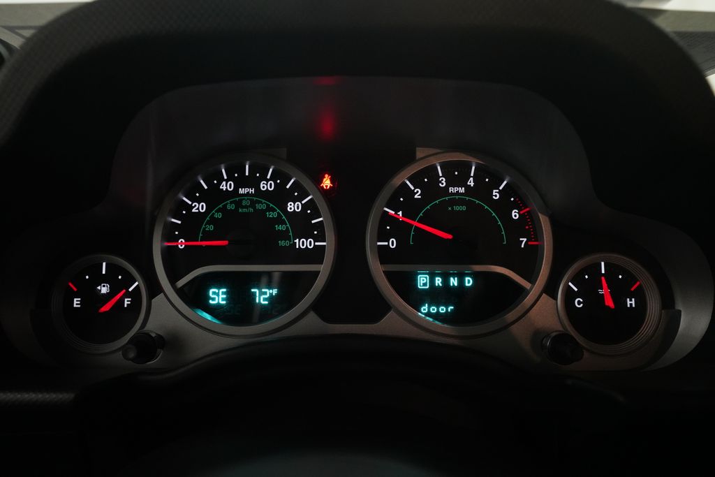 Used 2008 Jeep Wrangler Unlimited Sahara with VIN 1J8GA59178L561772 for sale in Kentwood, MI