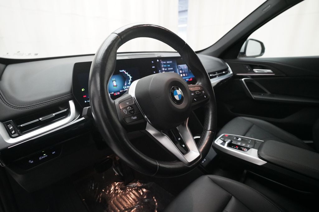 2023 BMW X1 28i - Photo 8
