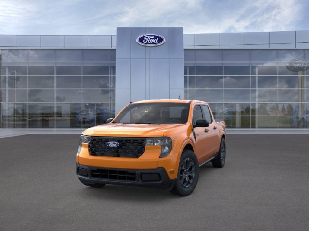 New 2026 Ford Maverick XLT 4D Crew Cab