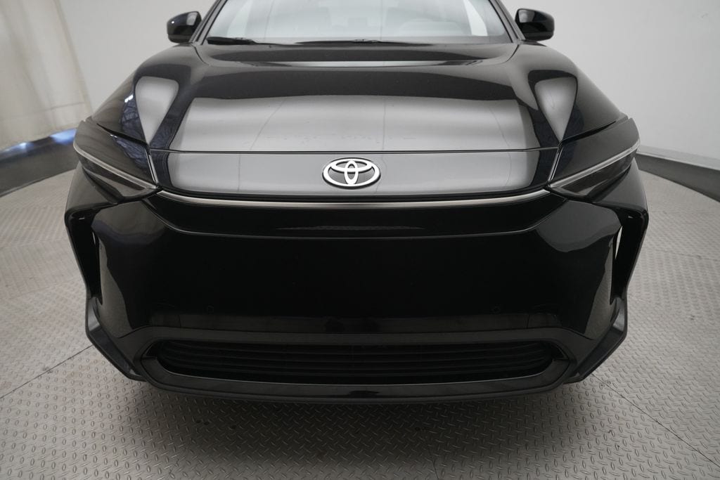 2024 Toyota bZ4X XLE - Photo 22