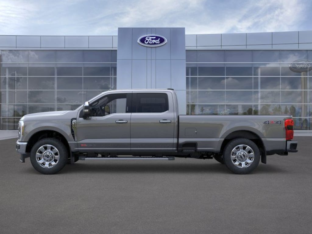 New 2026 Ford F-350SD Lariat 4D Crew Cab