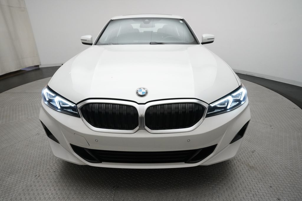 2024 BMW 3 Series 330i - Photo 11