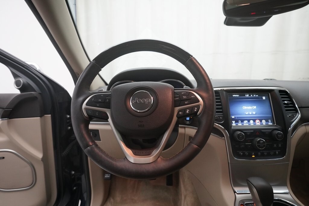2017 Jeep Grand Cherokee Overland photo 4