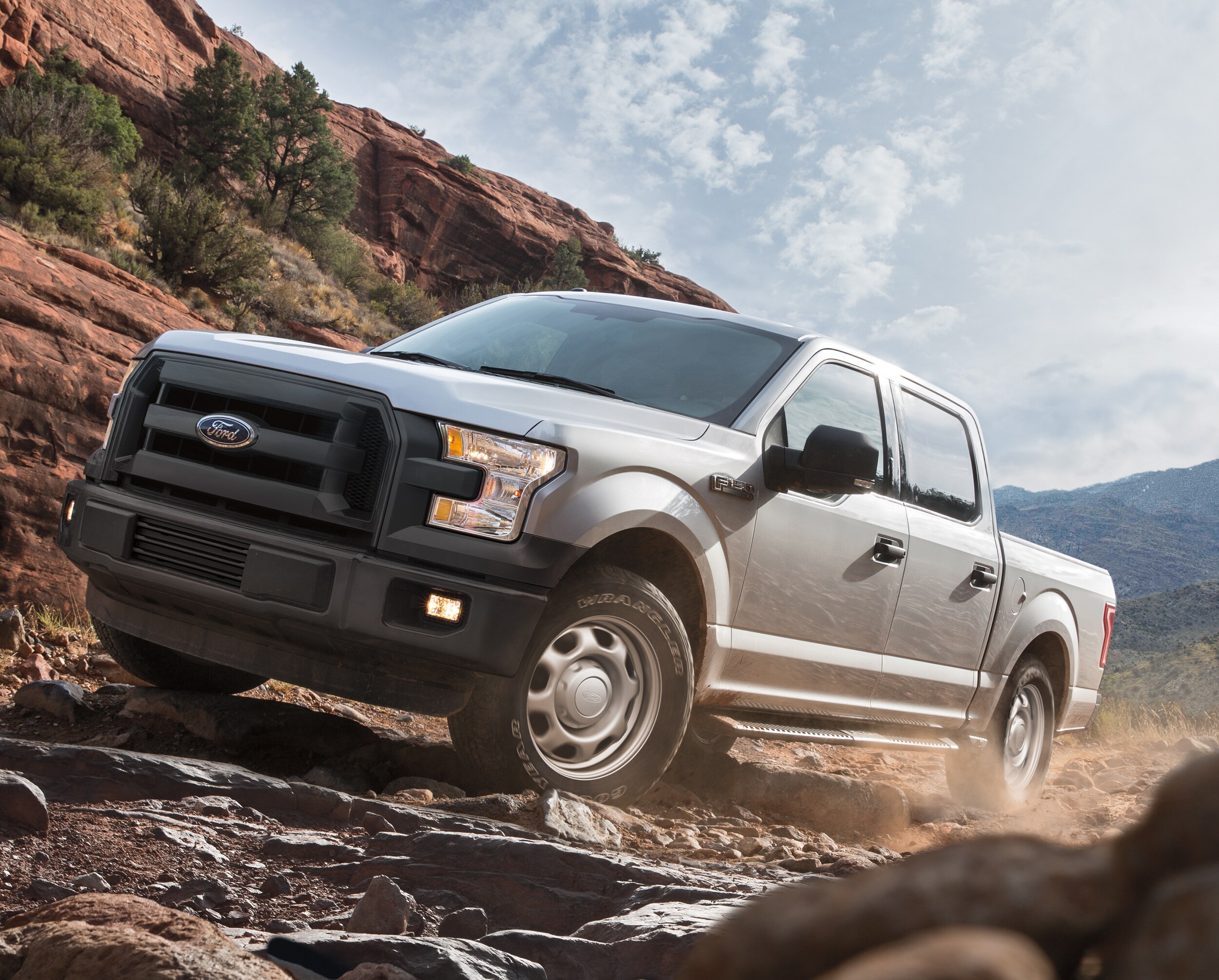 Compare Ford F-150 vs. Ram 1500 | Fox Ford Grand Rapids