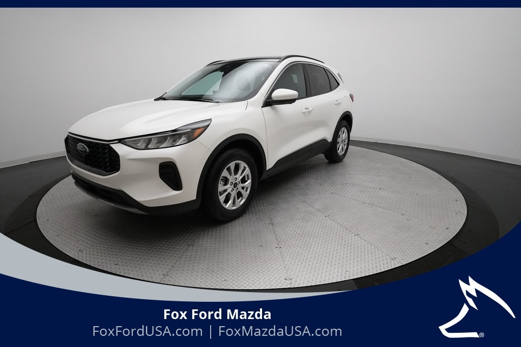 2023 Ford Escape Active's photo