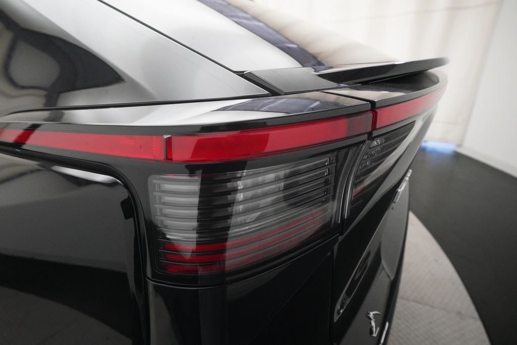2024 Toyota bZ4X XLE - Photo 32