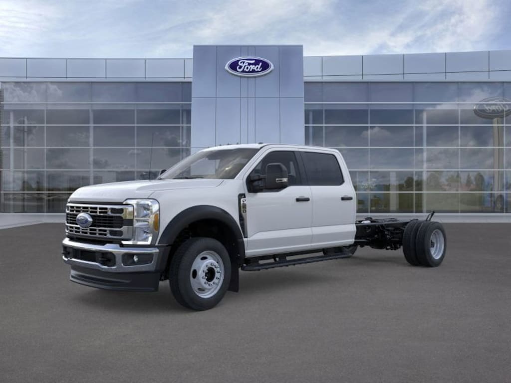 New 2026 Ford F-550SD XL 4D Crew Cab/Chassis