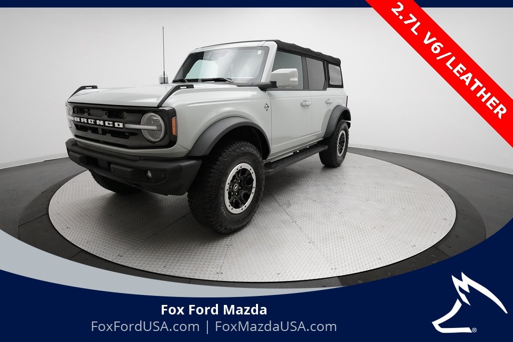 2021 Ford Bronco 4-Door Outer Banks's photo