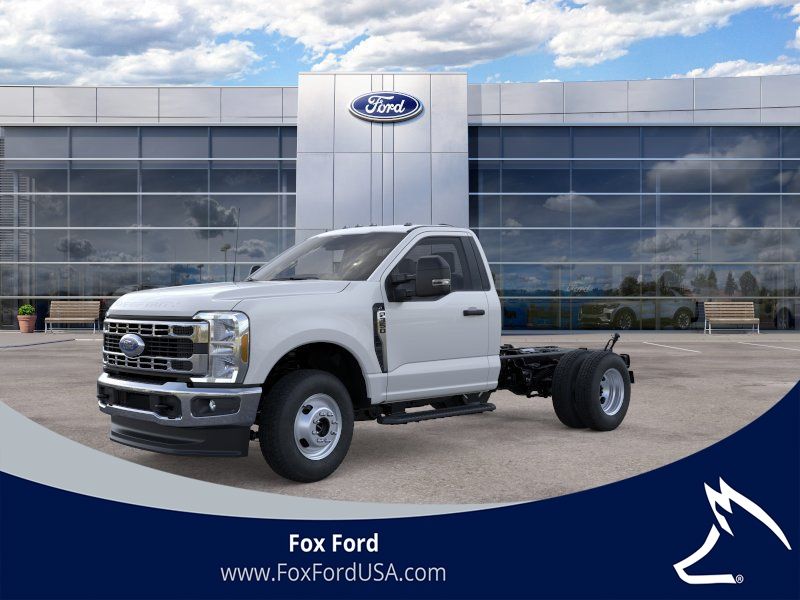 2026 Ford F-350 Super Duty Chassis Cab