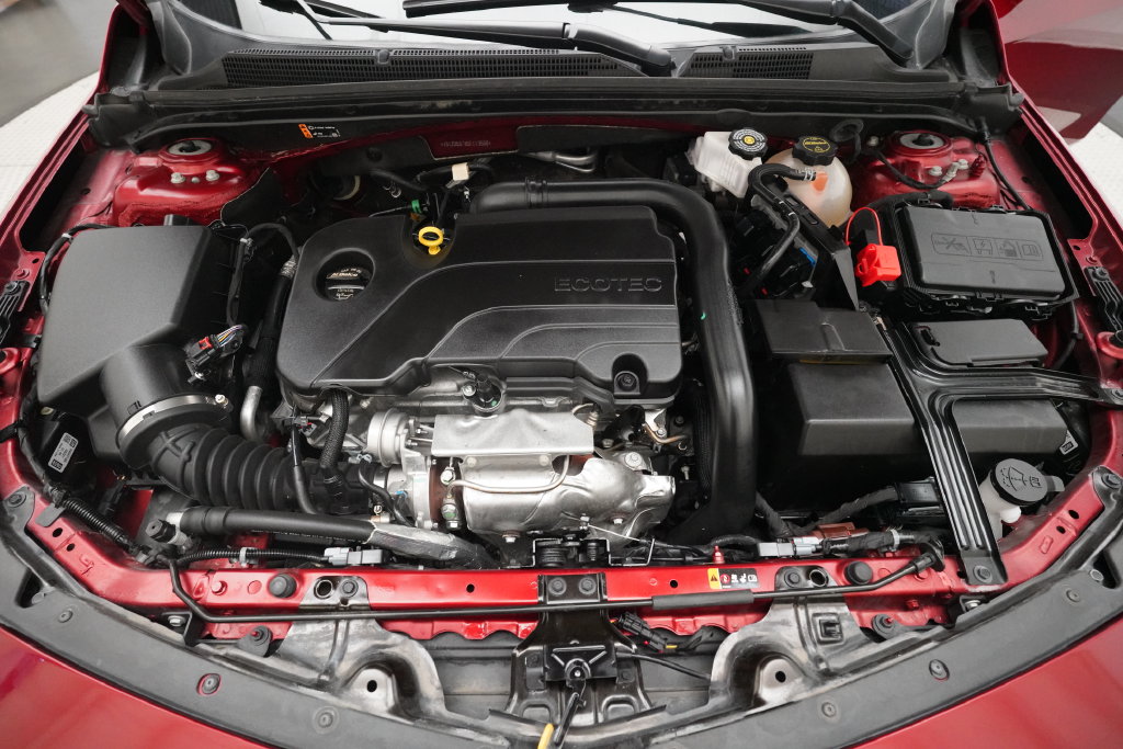 Used 2025 Chevrolet Malibu LT Sedan