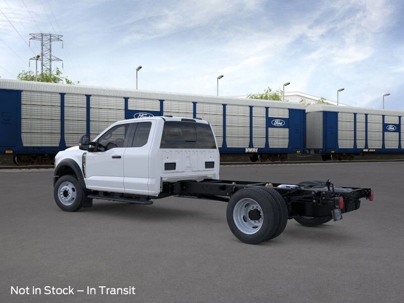 2026 Ford F-450 photo 2