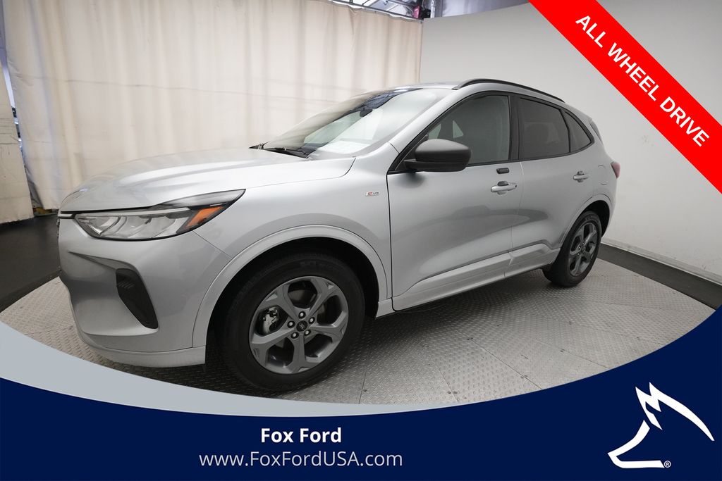 2023 Ford Escape ST-Line AWD's photo