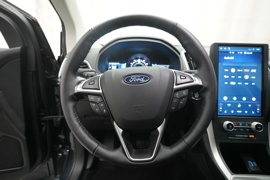 Used 2024 Ford Edge SEL SUV